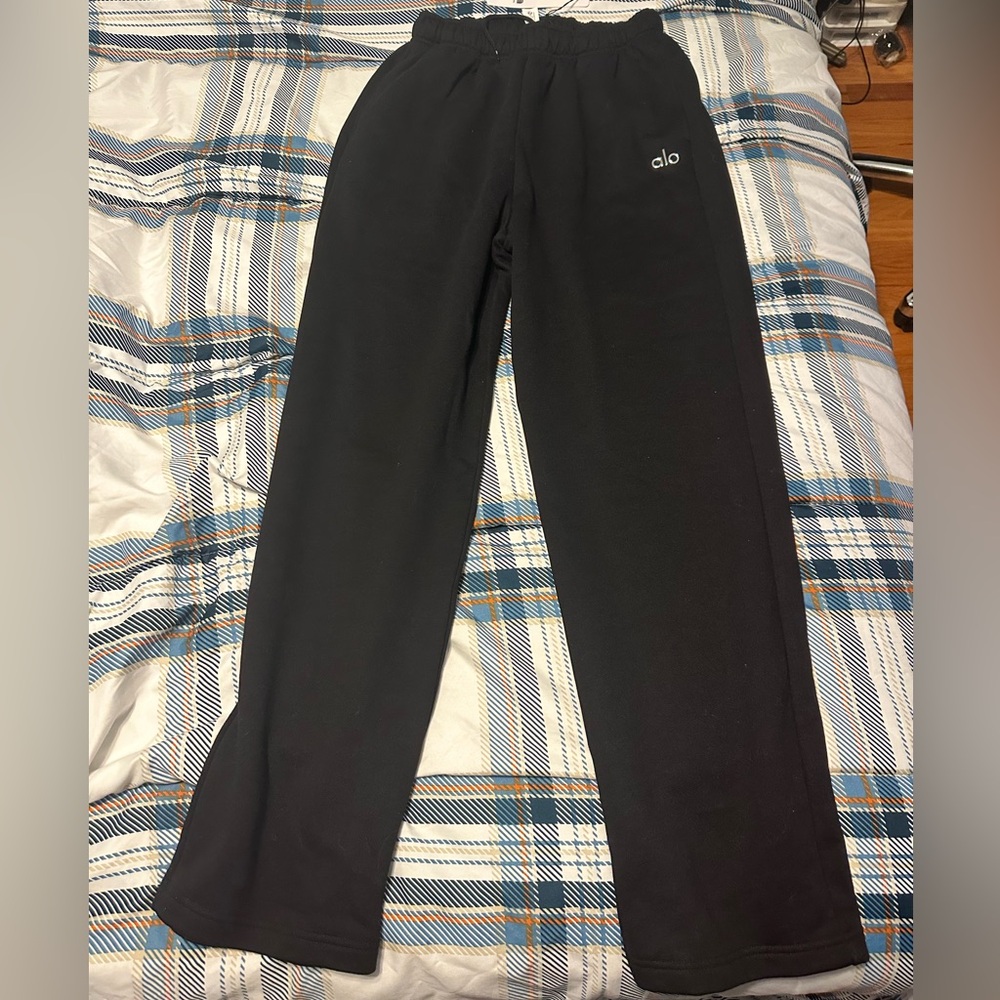 Alo Yoga Accolade Straight Leg Sweatpant